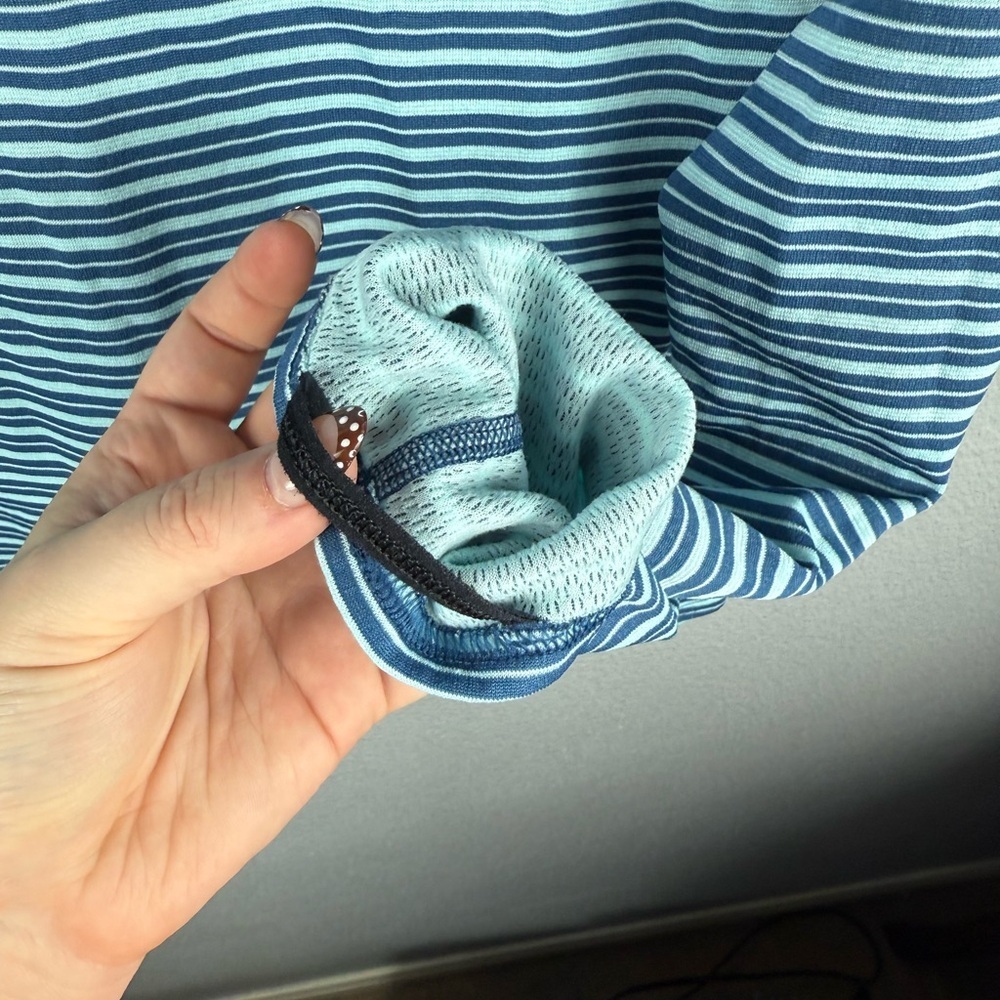 Patagonia Men’s Striped Blue Lightweight Layer Collared 3/4 Zip Activewear Small - Picture 10 of 11